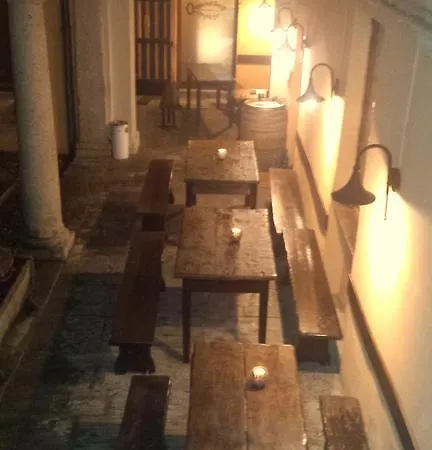 Archi E Colonne بيت ضيافة *
