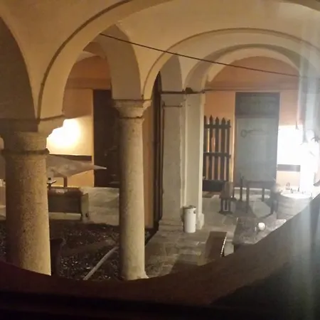 Archi E Colonne بيت ضيافة فيربانيا