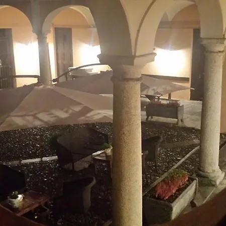 Archi E Colonne فيربانيا