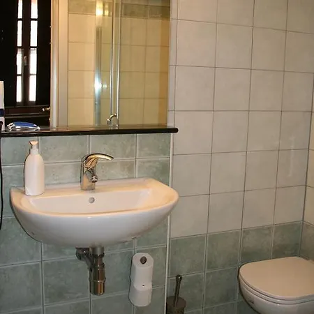 Archi E Colonne بيت ضيافة فيربانيا