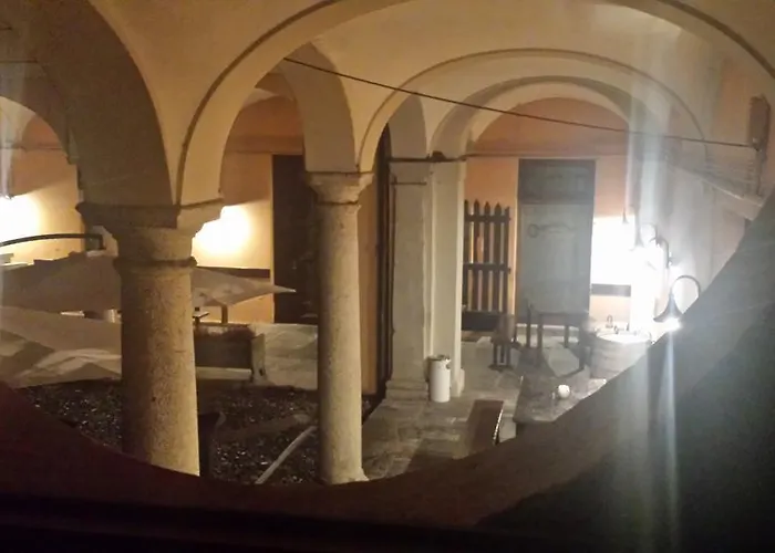 Archi E Colonne בית הארחה ורבאניה