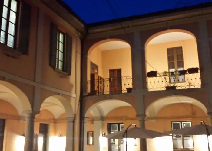 Archi E Colonne בית הארחה ורבאניה